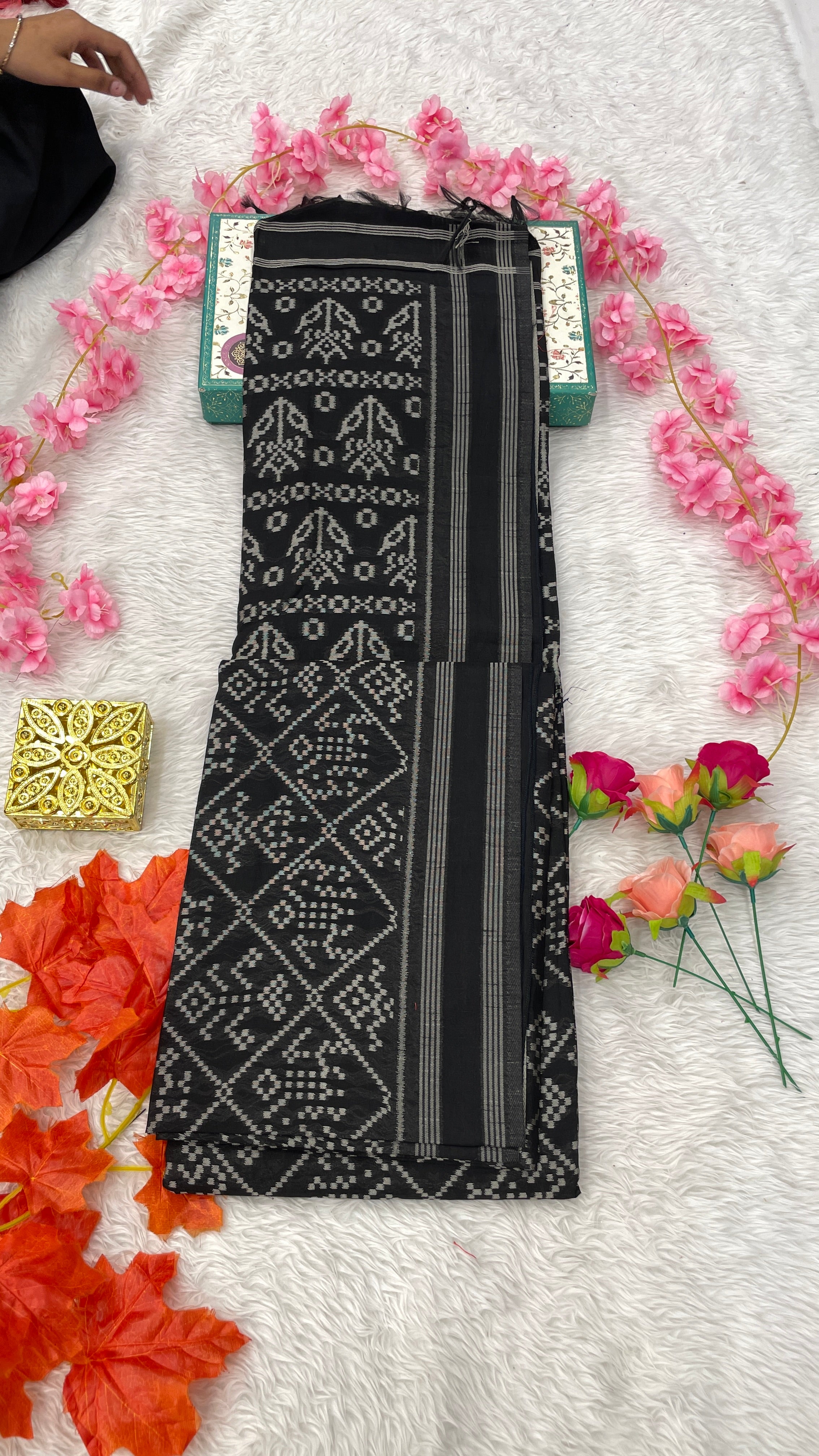 Maheswari Cotton Base Soft Office use Sarees
